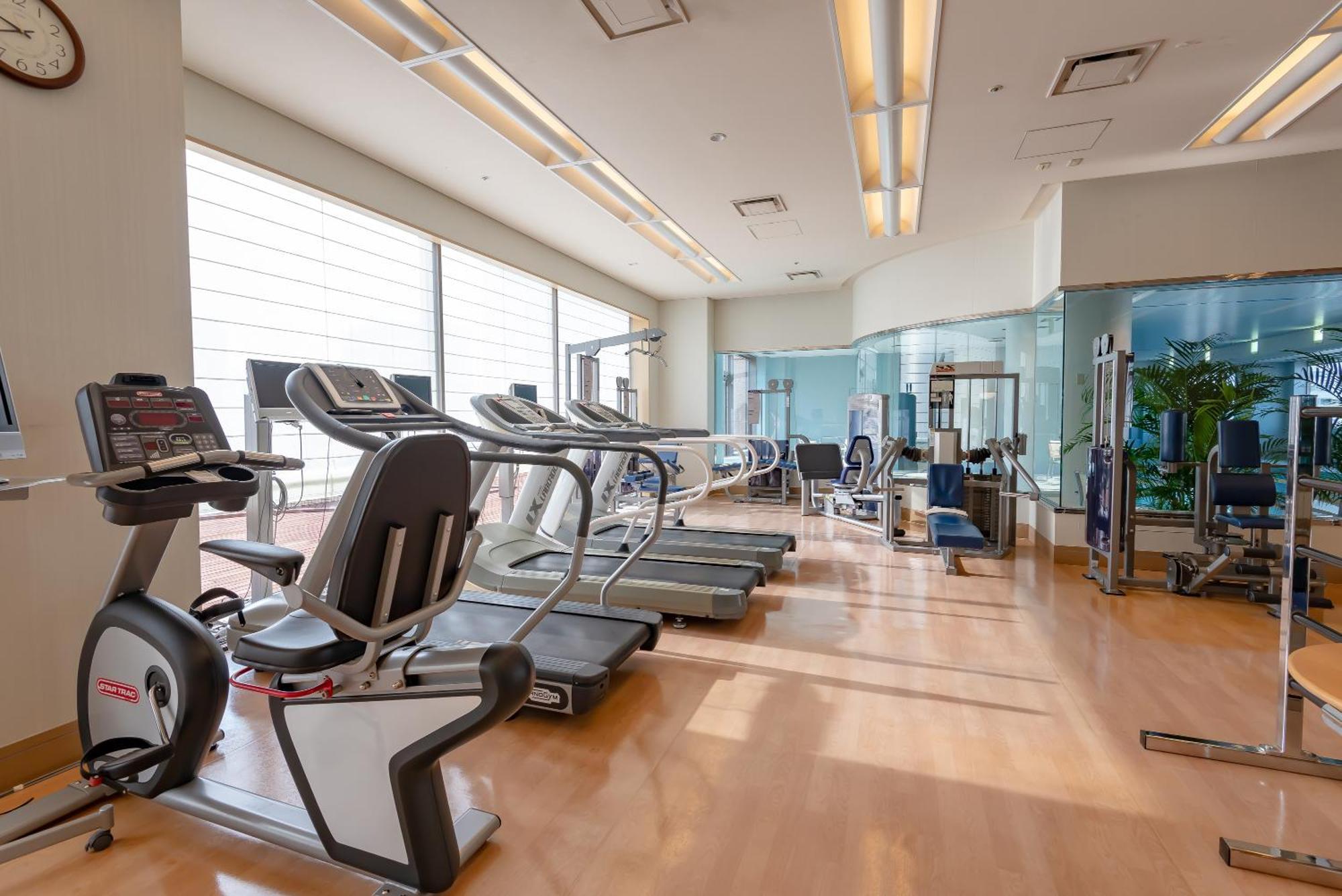 Hotel Okura Fukuoka Fukuoka  Exterior photo The gym at the hotel