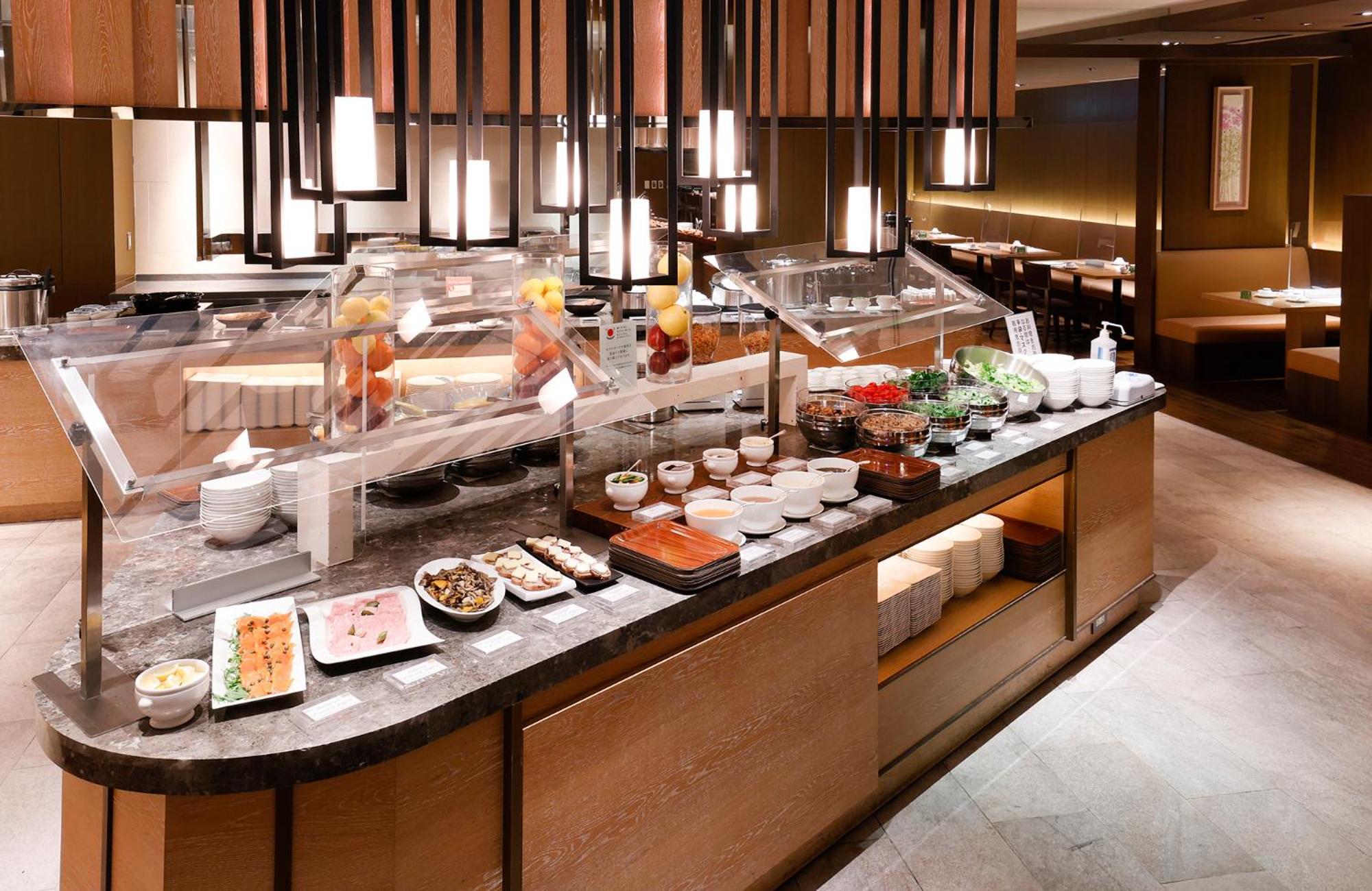 Hotel Okura Fukuoka Fukuoka  Exterior photo A buffet at a hotel