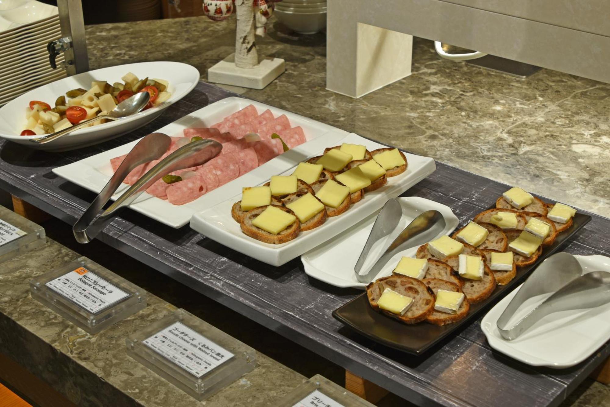 Hotel Okura Fukuoka Fukuoka  Exterior photo A cheese platter